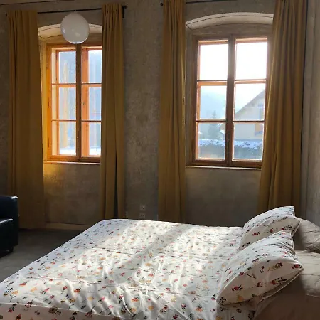 83 Apartment *