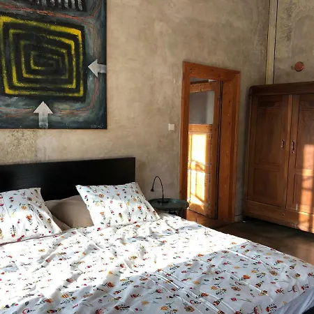 Apartment 83
